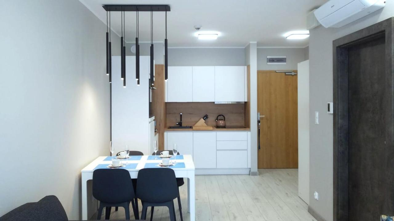 Private Apartment, Aircondition, Hd Tv Pl & De, Wifi, Garage, Fully Equipped, Near Beach Kołobrzeg Extérieur photo